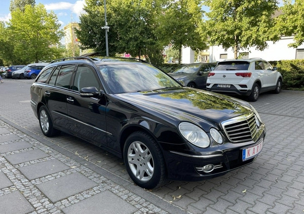 Mercedes-Benz Klasa E cena 29900 przebieg: 276000, rok produkcji 2009 z Baranów Sandomierski małe 781